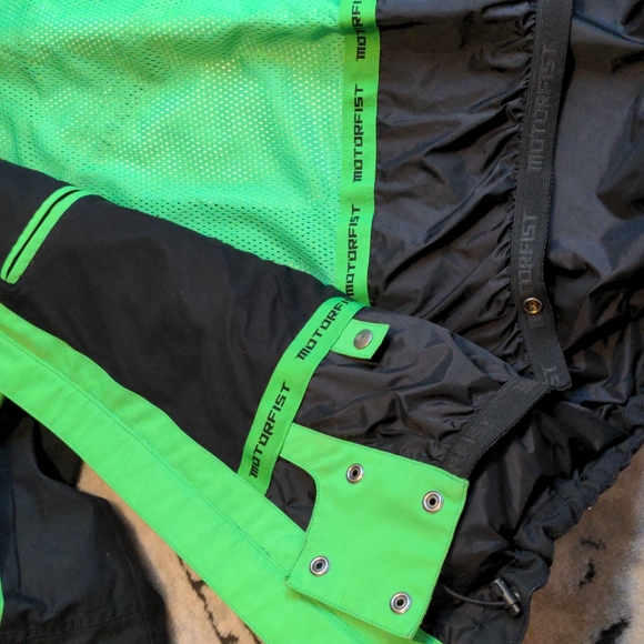 Motorfist Snowmobile Jacket - Picture 8 of 12